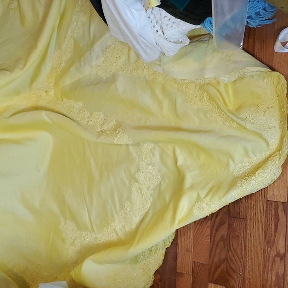 Jasmine, 10, wedding dress, train, hand upcycled yellow, costume, AS IS - Picture 11 of 13